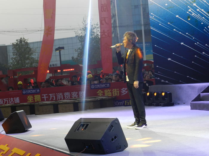 银盾保安为明星张宇及韩国美少女保驾护航